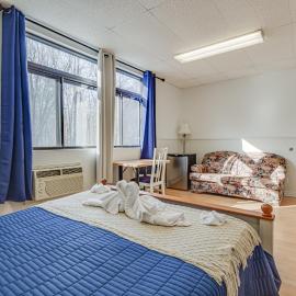 Auberge du Mont Rigaud、Rigaudのホテル