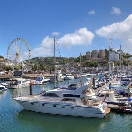 Cosy, Romantic, Fun Yacht Getaway, Torquay, England, hotel in Torquay