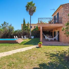 Holiday Home Gran Llombards by Interhome, hotel u gradu Llombarts