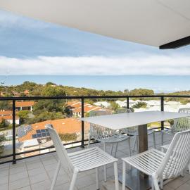 WELL55 - Ocean Outlook, Hotel in Mosman Park