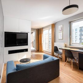 Ursus Deluxe Apartment by BookingHost