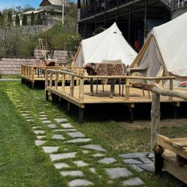 Aghdepat Glamping, khách sạn ở Haghpat