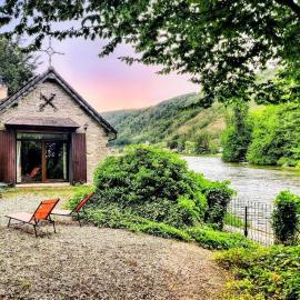 Refuge bord de Meuse - Maas, hotel a Yvoir