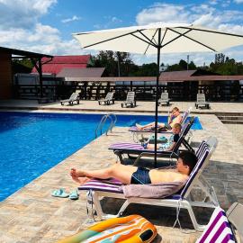 Перлина Карпат, hotel din Pistyn
