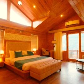 Alexandra - a lush boutique stay