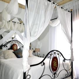 Fantastic chalet 5 mins away from the beach by easyBNB, hotel a Torremolinos