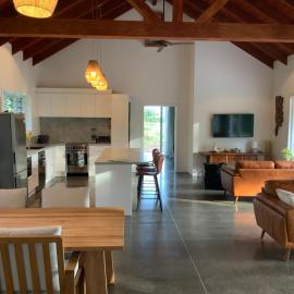 Manatu Holiday Home