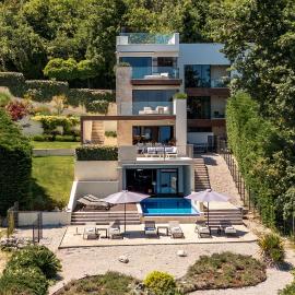 Villa AltaVista - Seaview & Relax with Heated Pool & MiniGolf, готель в Опатії