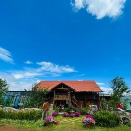 Săn Mây Coffee and Homestay Măng Đen, hotel en Kon Von Kla
