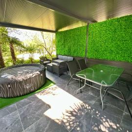 Mobile Homes - Camping Melany Umag, hotel in Lovrečica