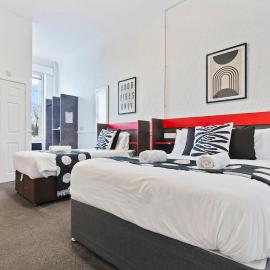 Central Dudley Stay-Sleeps 3, Kitchen&Free Parking, ξενοδοχείο σε Ντάντλεϊ
