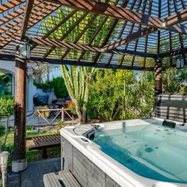 Holiday Home Villa Yakamoz by Interhome, hotel u gradu Els Poblets
