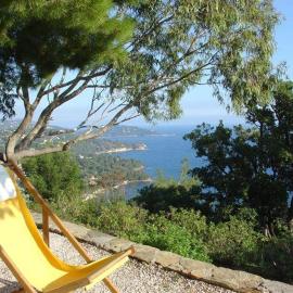 Maison vue mer exceptionnelle, hotel in Le Lavandou