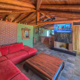 Trifonas Loft, hotel u gradu 'Ríva'