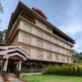 Clarion Hotel De Renees Gangtok, отель в городе Гангток