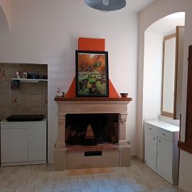Casa Civico 24, hotel i Carovilli