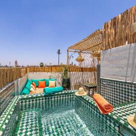 Riad Dar Mimouna -Exclusive&Brand new -Pool- 8pax, hotelli Marrakechissa