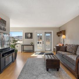 Hoodoo Hideout - 2BR House - Family Retreat - King Suite, hotel en Drumheller