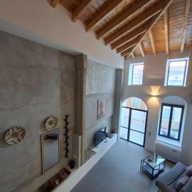 Beautiful Plomari Cottage, מלון בפלומאריון