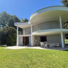 Villa overlooking Lake Maggiore with 3 suites