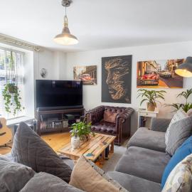 Modern Apartment, Frome, WiFi, Double Bed, Smart TV