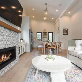 Luxury Saratoga Beach Town Home、Oyster Bayのホテル
