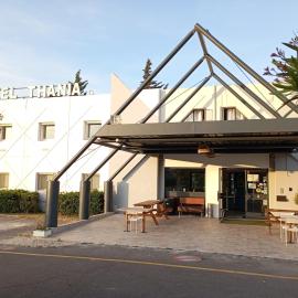 Viesnīca HOTEL THANIA Sète Frontignan pilsētā Frontinjāna