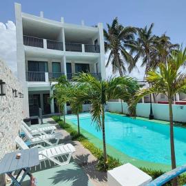 Playa Arena, hotel di Progreso