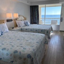 Cozy Studio with Direct Ocean View, hotel in Daytona Beach
