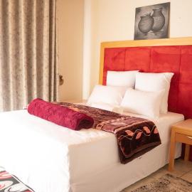 The Grand Guest House, отель в городе Мафикенг