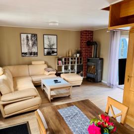 Ferienhaus mit eigenem Garten 2 SZ 2 Bäder 70QM, hotel v destinaci Joachimsthal