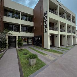 Hotel Escala Uno, готель у місті Санто-Томе