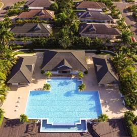 The Sunshine 3BR Villa Near Ocho Rios with Pool, Gym and Beach Access in Gated Community, Hotel in Richmond