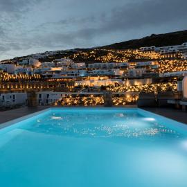 Cova Mykonos Suites, hotel u gradu 'Elia Beach'