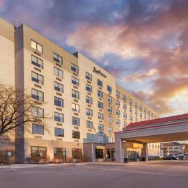 Radisson Hotel Detroit Metro Airport, hotel en Romulus