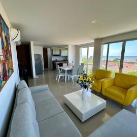 Excepcional apartamento a pasos del mar con piscina