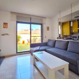 Amplio y Cómodo Apartamento con Terraza, Ulldecona, hotel a Ulldecona