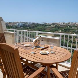 Luxury Apartment Valley Views B11, hotel di Xaghra