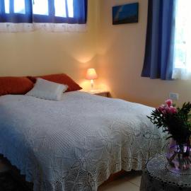 Gan HaPaamonim, hotel Giv‘ath Binyāmīn városában 