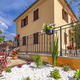 Apartment Baran, hotel in Čižići