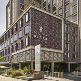 Park Plaza London Waterloo: Londra'da bir otel