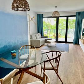 Błękitna Keja - apartament z widokiem na jezioro - Zegrze, hotel in Zegrze