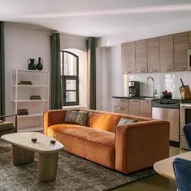 Nester Finn Square Victoria, hotelli Montrealissa
