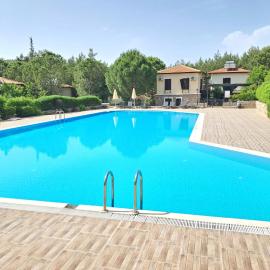 The Villages ,C2 Suite Apart , Havuz, Balkon, Peyzaj