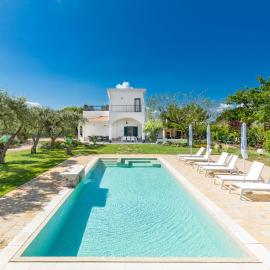 Villa Cometa by Perle di Puglia
