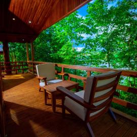 Across The Nile Resort Jinja, hotel in Njeru
