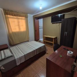 Habitación individual con baño privado en Talara centro, hotel a Talara
