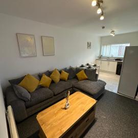 Orchard Court Spacious 2 bedroom apartment, Hotel in Wednesbury