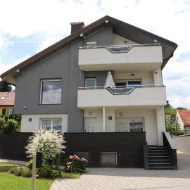 Dalma Pro Apartments - Cozy Studio & Spacious One-Bedroom Apartment - Self Check-in, hotel a Karlovac