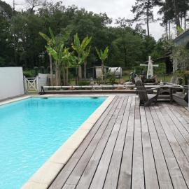 Maison familiale au calme avec piscine en bordure de forêt